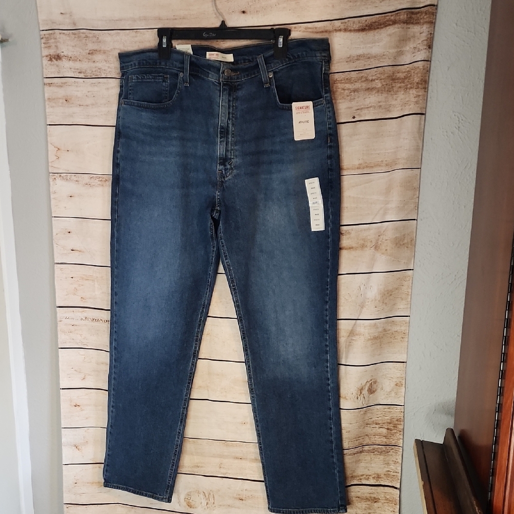 Signature by Levi Strauss Dark Blue Straight Jeans